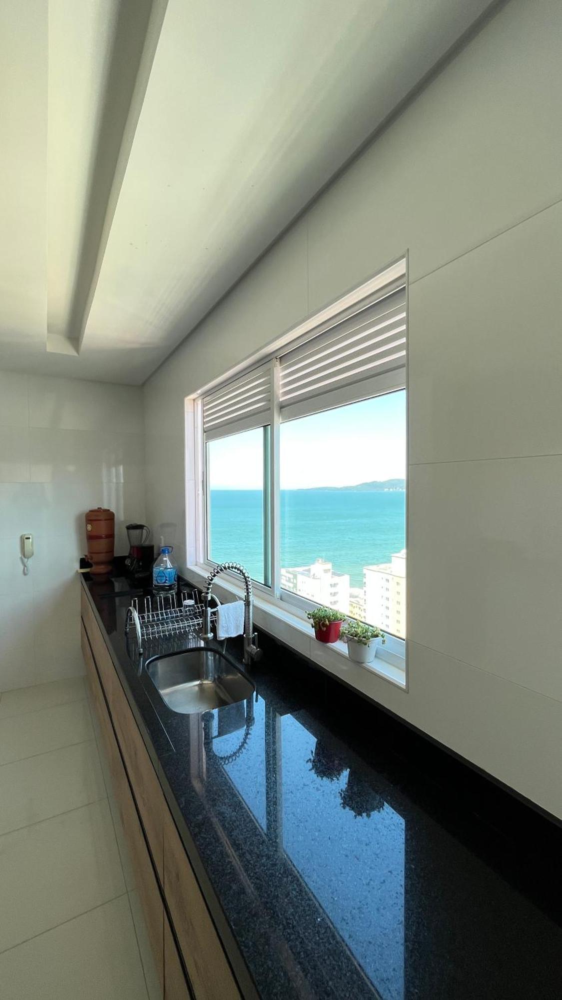 Cobertura Com Belissima Vista Para O Mar E Jacuzzi Itapema Ngoại thất bức ảnh